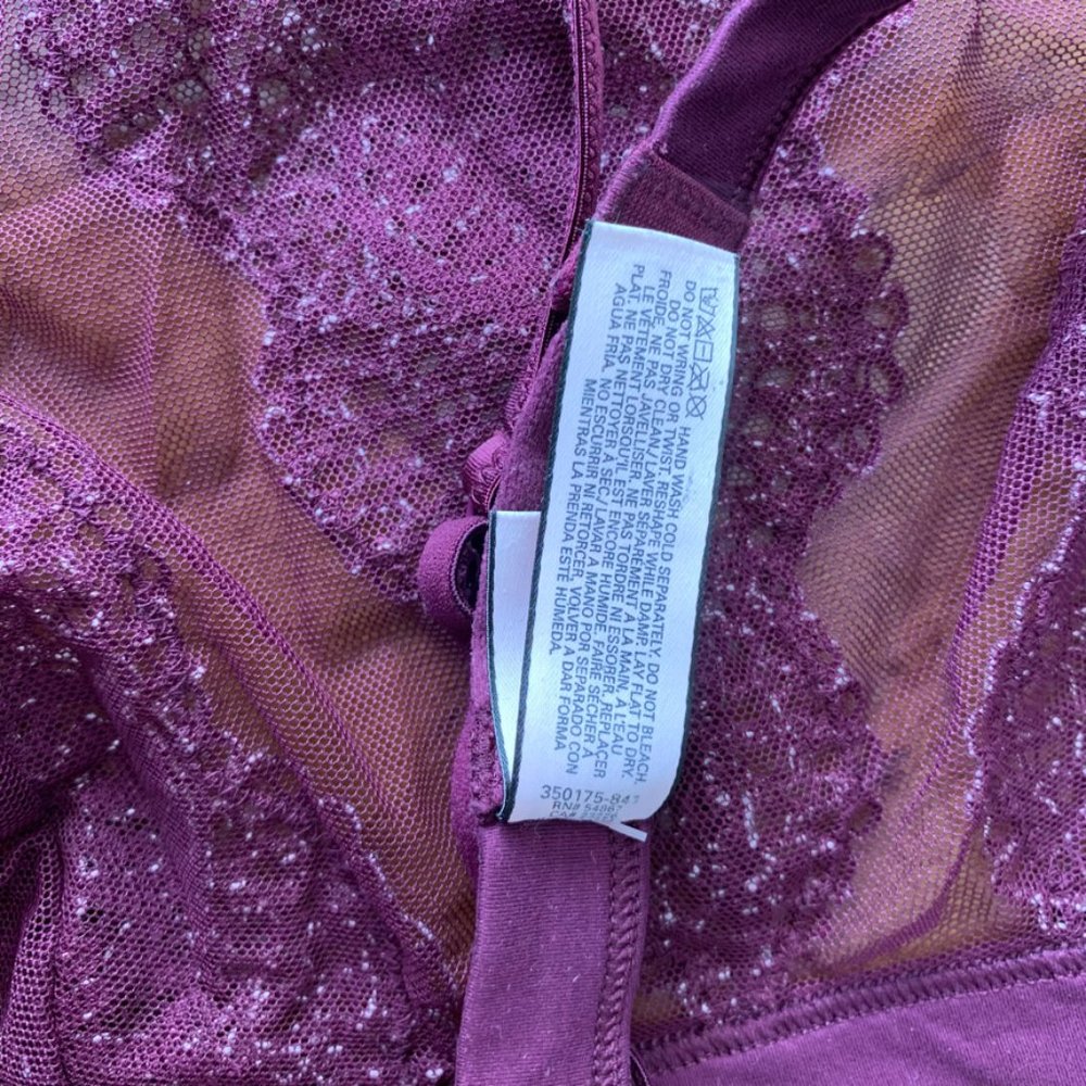Victoria's Secret Lacy Bra - Picture 5 of 5